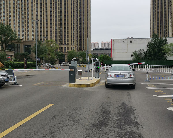 山西元一智能公司 解讀，三輥閘的質量應該如何判斷？